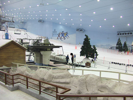 ski_dubai_chairlift_base